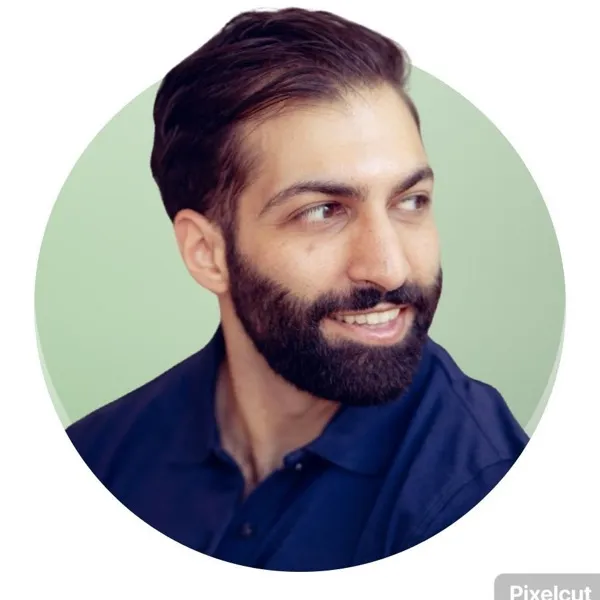 Omid Scheybani - Lifestyle & Culture creator managed by PRSCNT